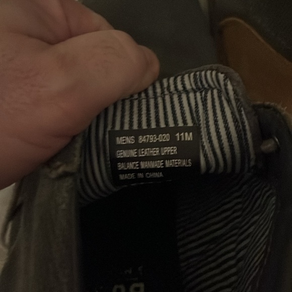 Men’s Shoes Size 11 - Picture 4 of 6